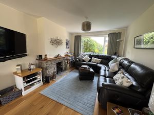 LOUNGE TO FRONT- click for photo gallery